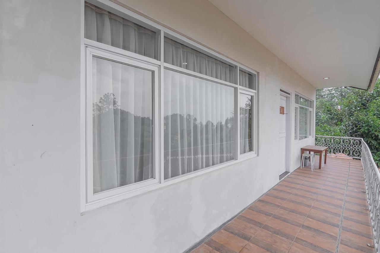 Reddoorz Resort Syariah Near D'Castello Ciater Subang Exterior photo